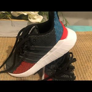 Boys Adidas Sneakers